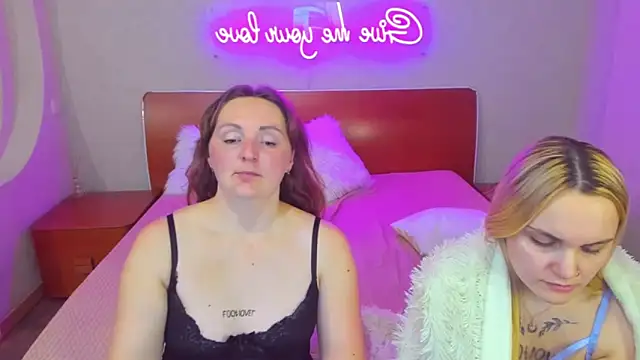 MagicEyess live sex cam