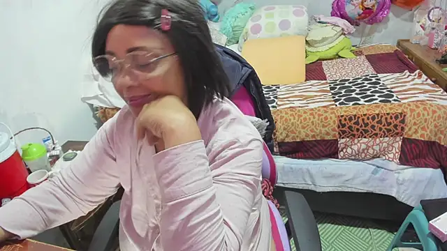 Mrs_mommy_'s cam snapshot