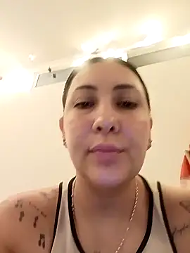 You-kitty2025 live sex cam