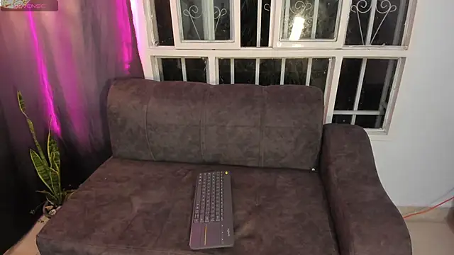 6_bunny_9's cam snapshot