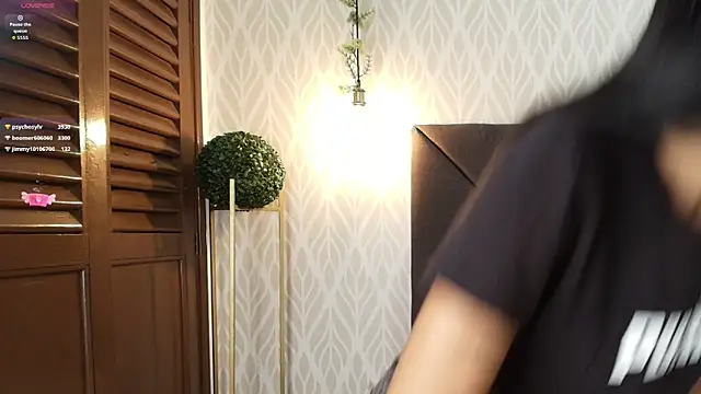 julieta_aguilar1's cam snapshot