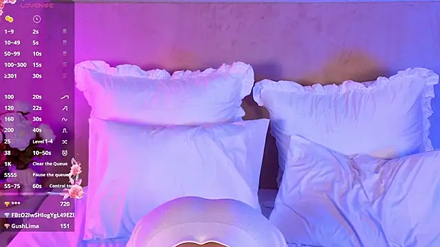 CarolaineMyers's cam snapshot