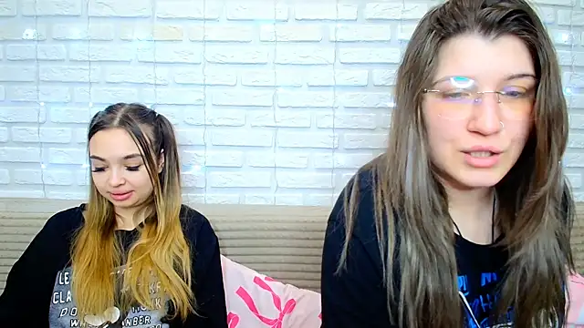 JullyMood's cam snapshot