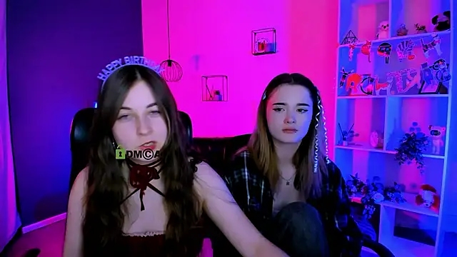 liana_kisses live sex cam