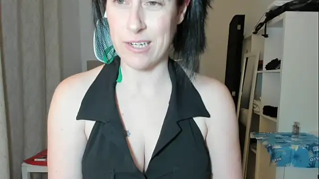 emmita69_'s cam snapshot