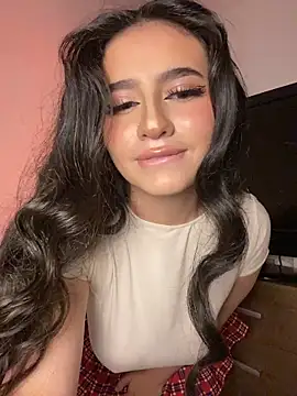 Sofiia_Vegaa's cam snapshot