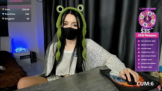 ariel_aspen's cam snapshot