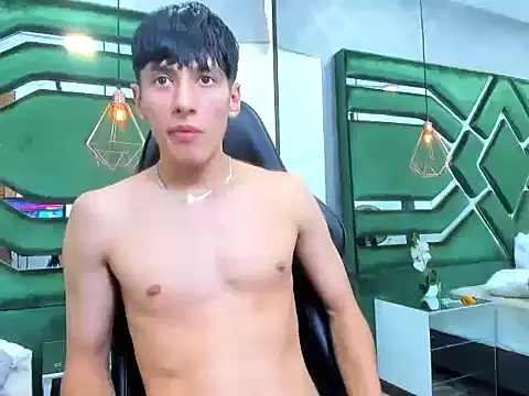 BellaAndNethan's cam snapshot