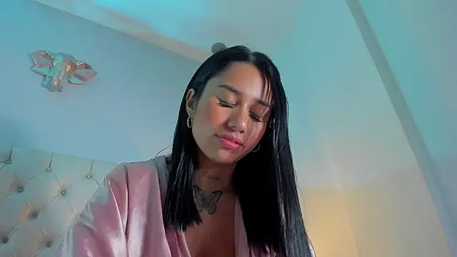 Isabella_Flowers's cam snapshot