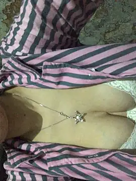 AlevNaz's cam snapshot