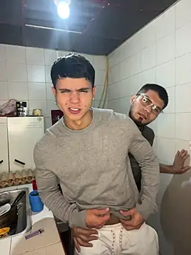 mirallesandbig live sex cam