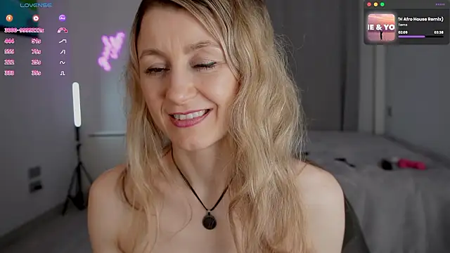 __Milana____'s cam snapshot