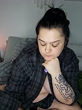 Saucy-Serenity's cam snapshot