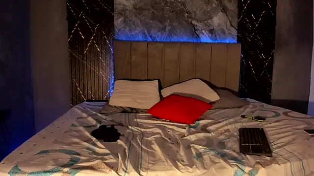 hot_summer_boy_ live sex cam