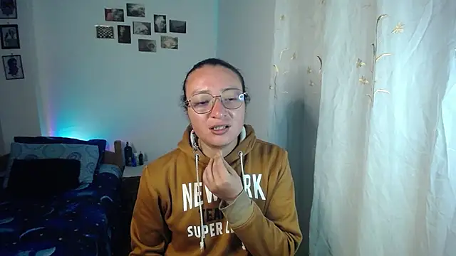 monkeywillwhite's cam snapshot