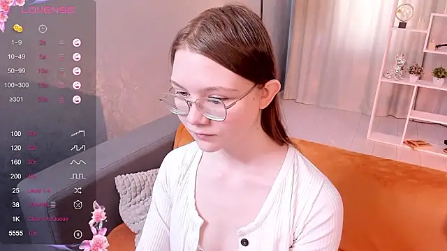 luv_tessa's cam snapshot