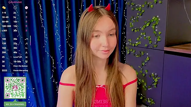 ElfredaTupy's cam snapshot