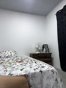 pareja_curiosa19's cam snapshot