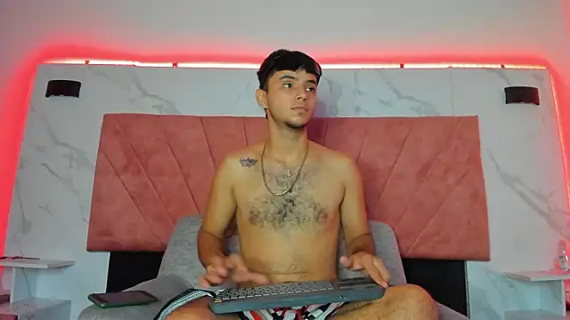 HellAndDante_'s cam snapshot