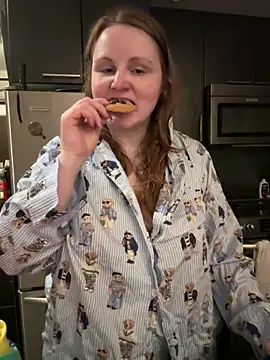 GingerSnap33 live sex cam