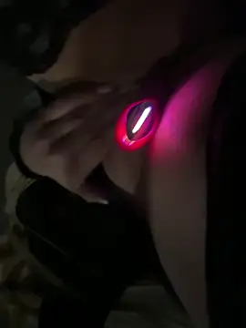 AlyssaFoxx_'s cam snapshot