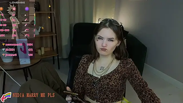 Dilara_xBaby's cam snapshot