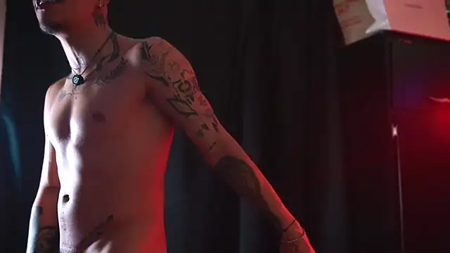 AlphaMasterXxx's cam snapshot