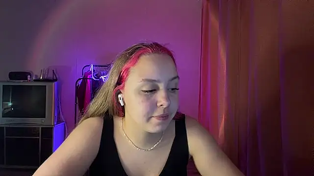 ZoraDearmon's cam snapshot