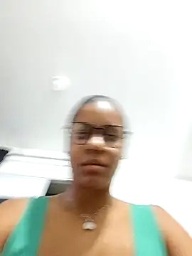 Bella_missandei live sex cam