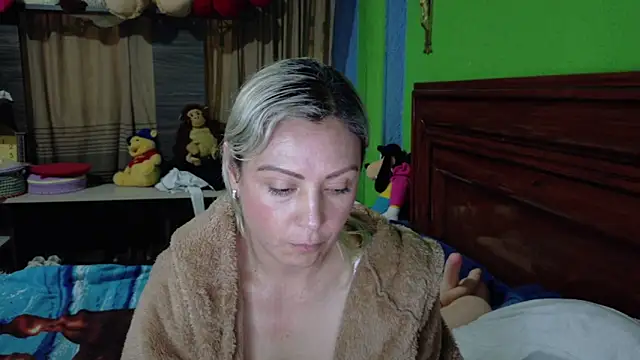 _Charlize_theron_'s cam snapshot