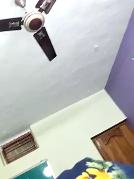 yamini1431 live sex cam