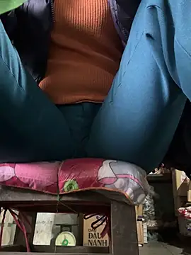 YANINA120 live sex cam