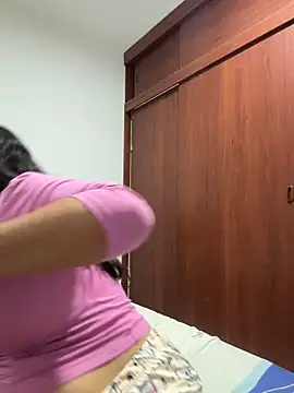 emely_sexx20's cam snapshot