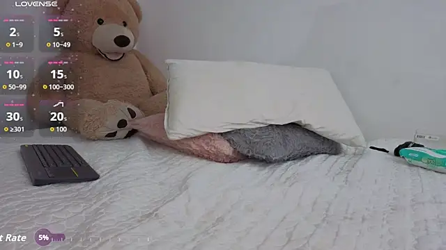 valerihouse live sex cam