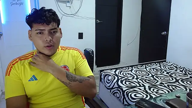 badboyhot010's cam snapshot