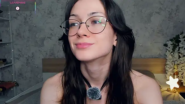 ReneeLippeatt live sex cam