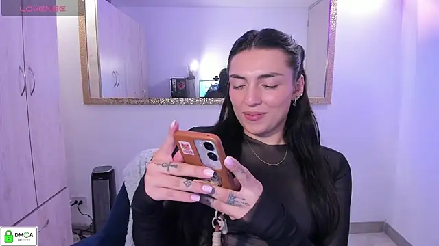 EricaVanderhill live sex cam