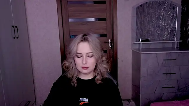 Kristy-Max's cam snapshot