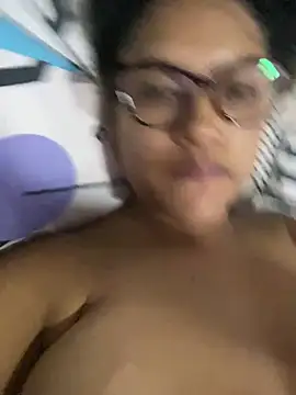 Kittybrown18's cam snapshot