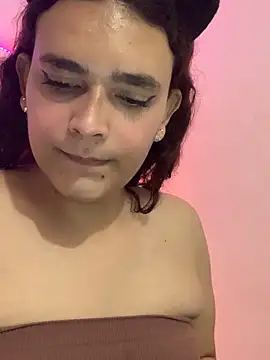 La-Gatiita-trans live sex cam