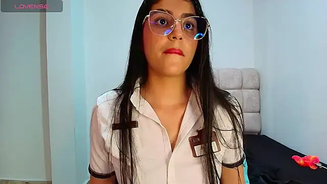 Julieta_Rose19's cam snapshot