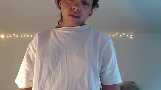 ValienteGirl_'s cam snapshot