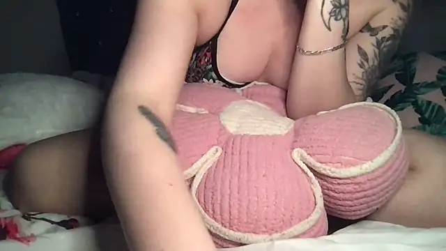 femmefatalebabe's cam snapshot