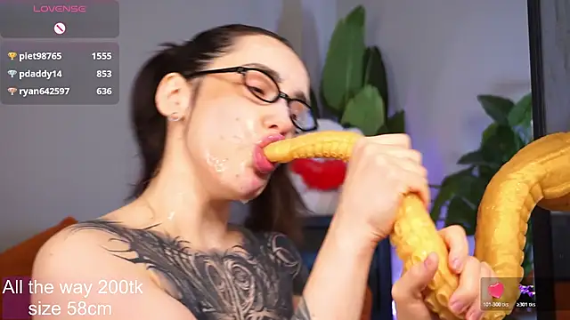 EvaCanton's cam snapshot