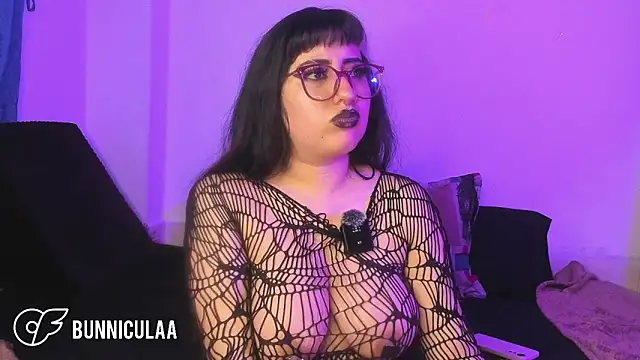 larissa01_'s cam snapshot