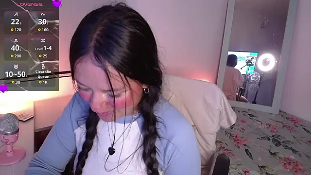 Lexie_Thompson10's cam snapshot