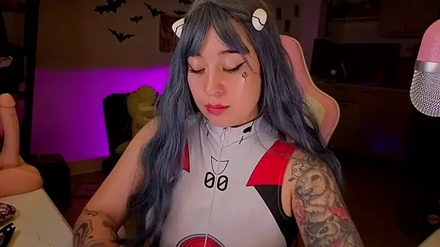 Celeste_Bauman's cam snapshot