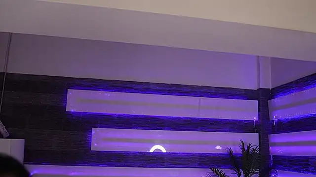 HottieLillyXXX's cam snapshot