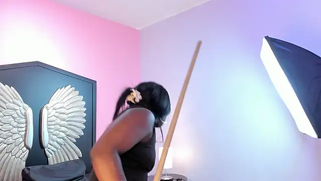 ambar_teigen's cam snapshot