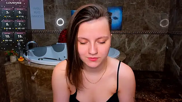 MelindaTin's cam snapshot